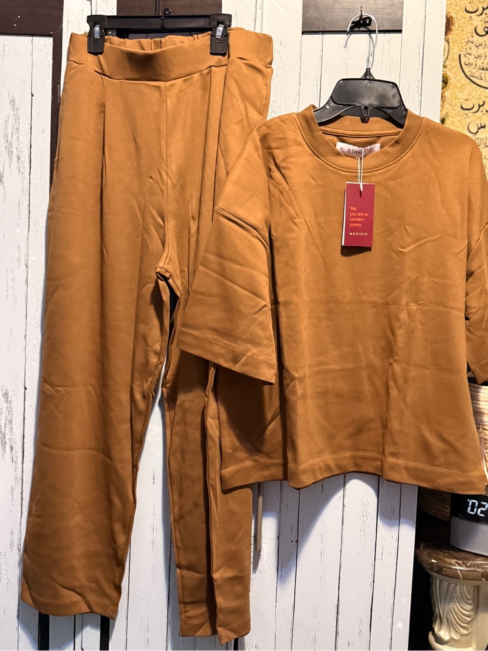 Women's Cozy Track Pants & Oversized Top in Caramel Brown
